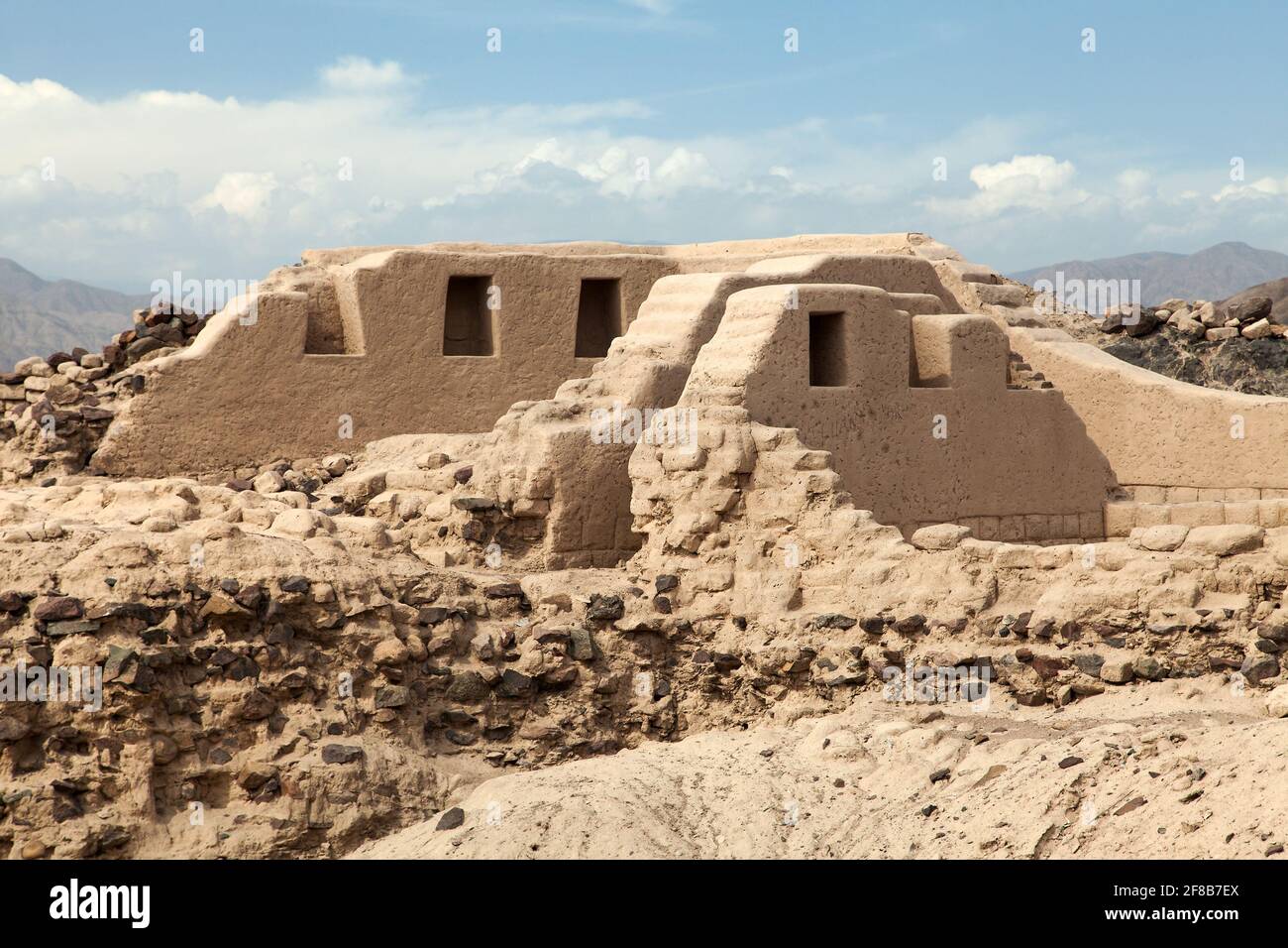 Los Paredones - rovine storiche del castello di incan a Nazca o città di Nazca, Perù Foto Stock