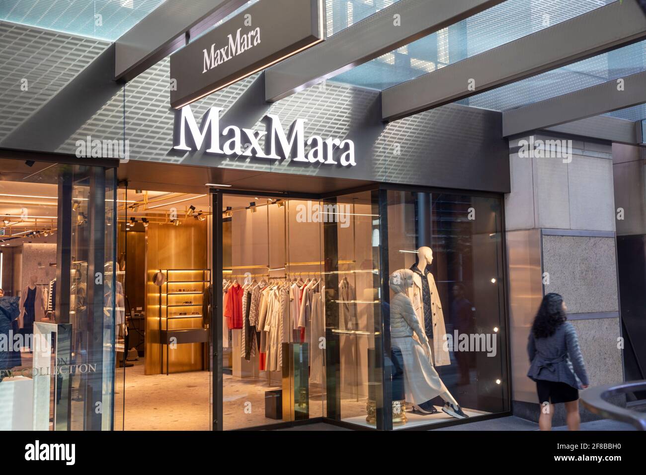 Negozio di abbigliamento MaxMara in George Street, nel centro di Sydney, NSW, Australia Foto Stock
