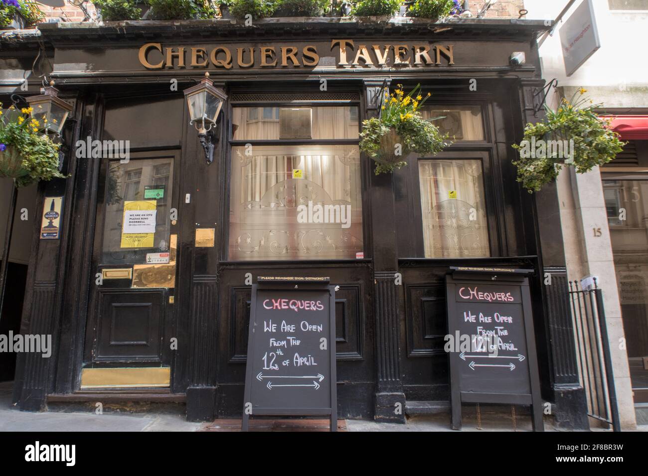 Chequers Tavern, Piccadilly Foto Stock