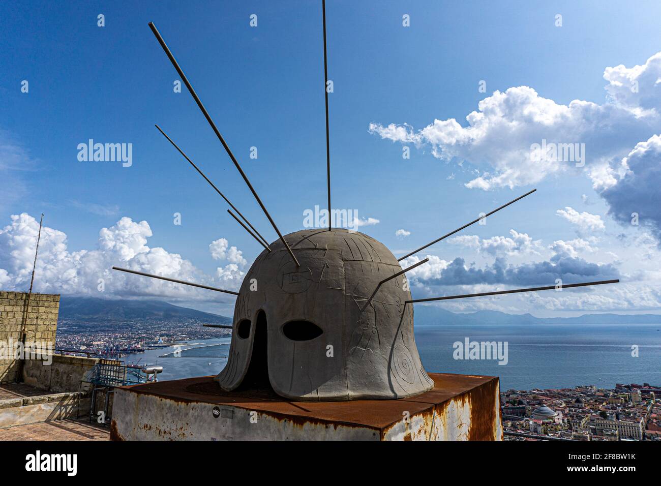 Casco con punte - Napoli e il Vesuv - Foto Stock