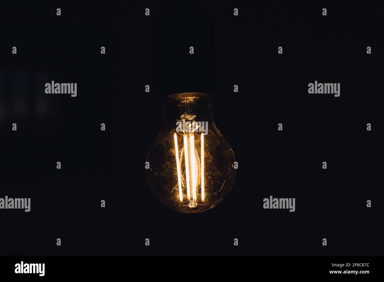 Tunnel di vetro immagini e fotografie stock ad alta risoluzione - Alamy