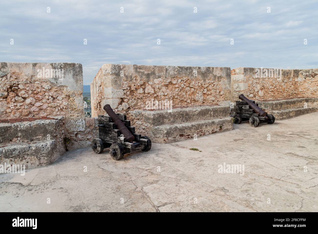 Cannoni al Castello di San Pedro de la Roca del Morro, Santiago de Cuba, Cuba Foto Stock