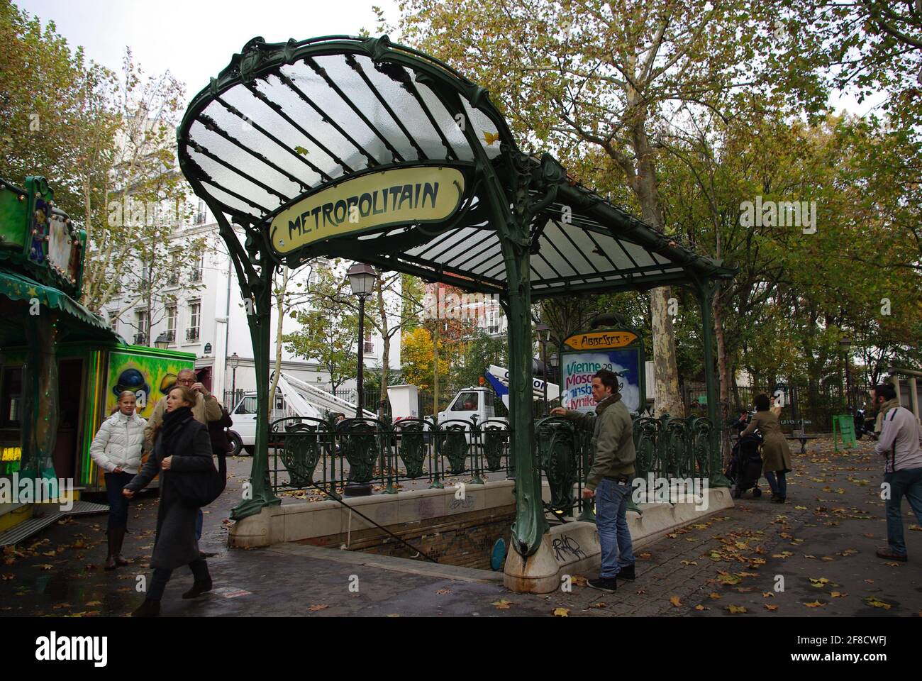 Ingresso alla stazione della metropolitana Les Abbesses, Montmartre, Parigi, Francia Foto Stock