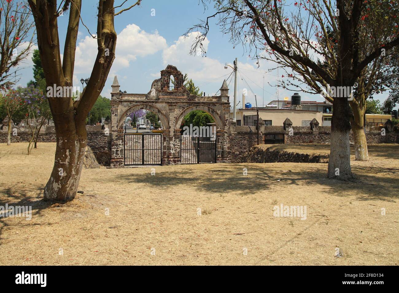 Porta principale al Monastero Agostiniano di Acolman, Stato del Messico. Foto Stock