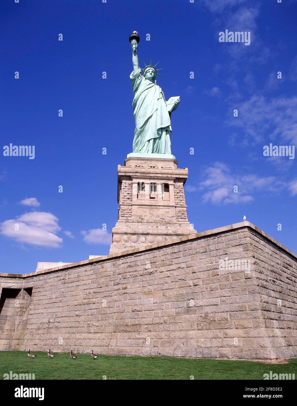 Statua della Libertà monumento nazionale, Liberty Island, New York, nello Stato di New York, Stati Uniti d'America Foto Stock