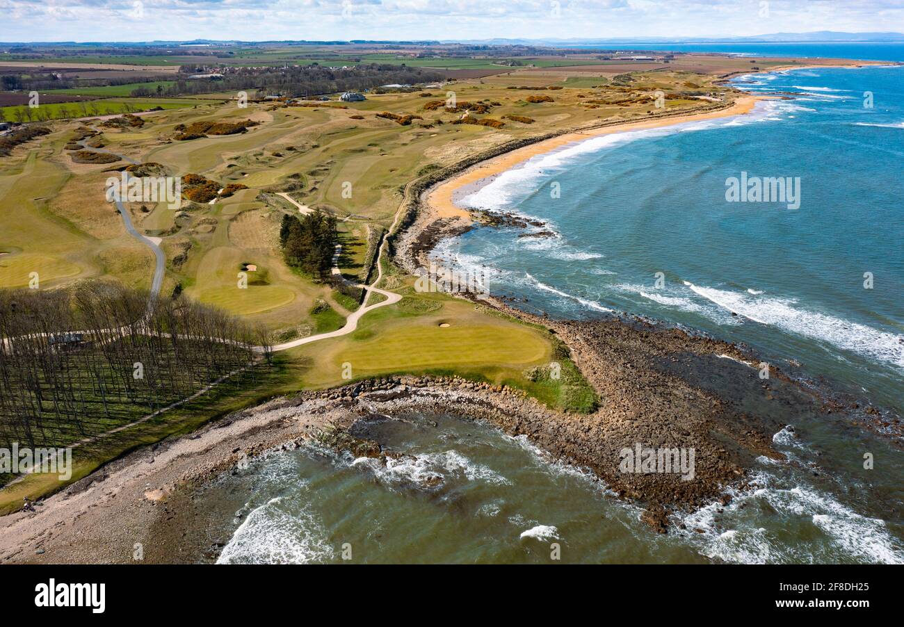 Vista aerea dal drone di Kingsborns Golf Links, Fife, Scozia, Regno Unito Foto Stock