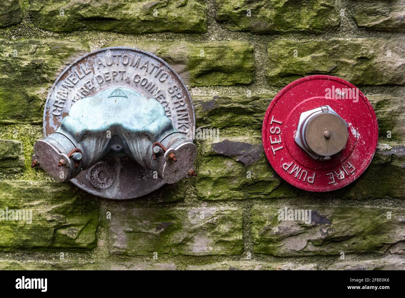 Irrigatore automatico Grinnell in un vecchio edificio a Toronto, Canada Foto Stock