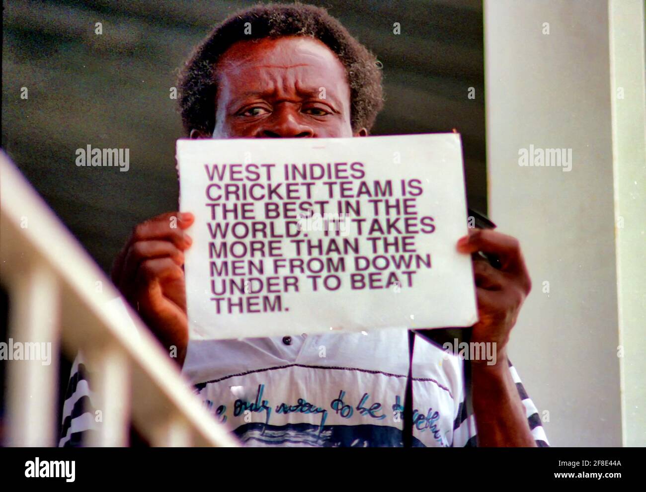 Il tifoso delle Indie Occidentali ha un messaggio al quinto incontro di prova contro l'Australia presso il campo ricreativo di Antigua, a St. John's, Antigua, dal 27 aprile al 1° maggio 1991 Foto Stock