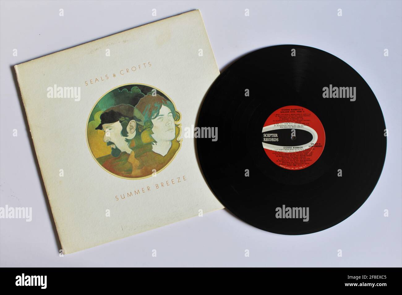 Folk rock and soft rock band, Seals and Crofts album musicale su disco LP con dischi in vinile. Intitolato: Breeze estate Foto Stock