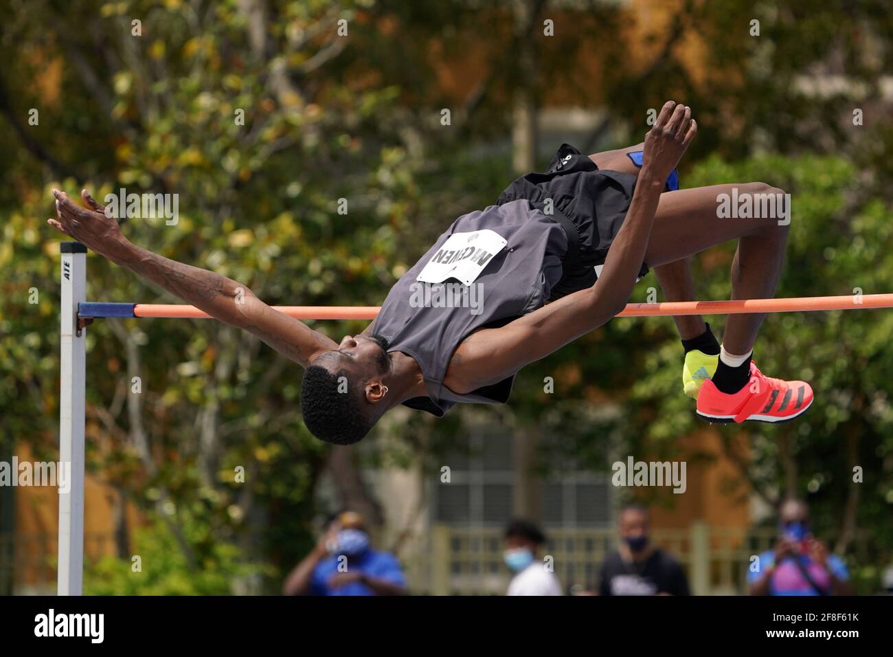 Shelby McEwen (USA) vince il salto alto a 7-5 (2.26m) durante il Miramar Invitational, sabato 10 aprile 2021, a Miramar, Fla. Foto Stock Shelby McEwen (USA) vince il salto alto a 7-5 (2.26m) durante il Miramar Invitational, sabato 10 aprile 2021, a Miramar, Fla. Foto Stock