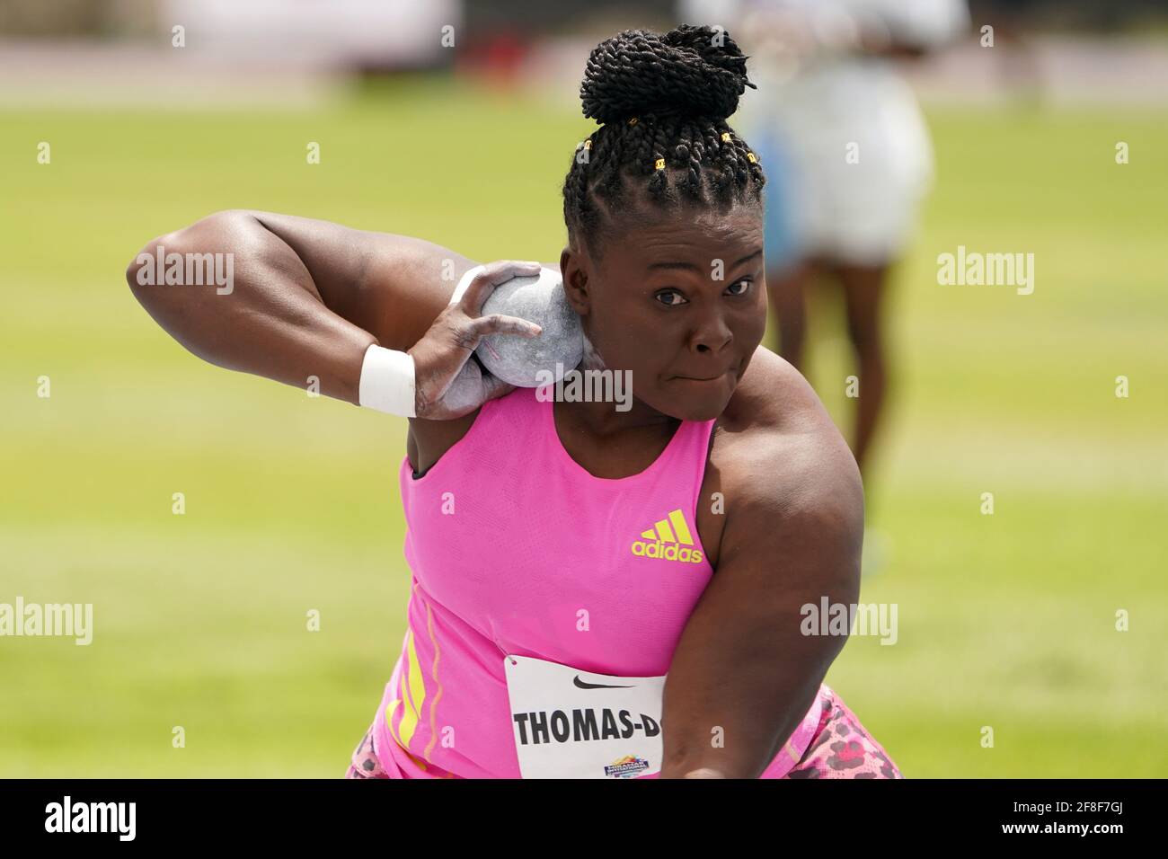 Danniel Thomas-Dodd’ (JAM) vince il colpo femminile messo a 62-10 3/4 (19.17 m) durante il Miramar Invitational, Sabato 10 aprile 2021, a Miramar, Fla. Foto Stock