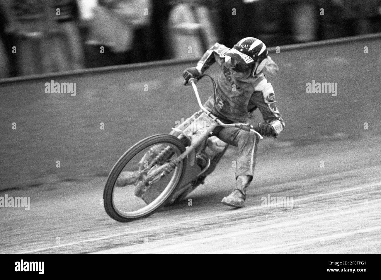 Egon MUELLER, Germania, speedway driver, azione, bianco e nero, Bianco e nero, bianco e nero, monocromatico, SW monocromatico, bianco e nero foto, al circuito di Bopfingen, 17.10.1976 Â | utilizzo in tutto il mondo Foto Stock