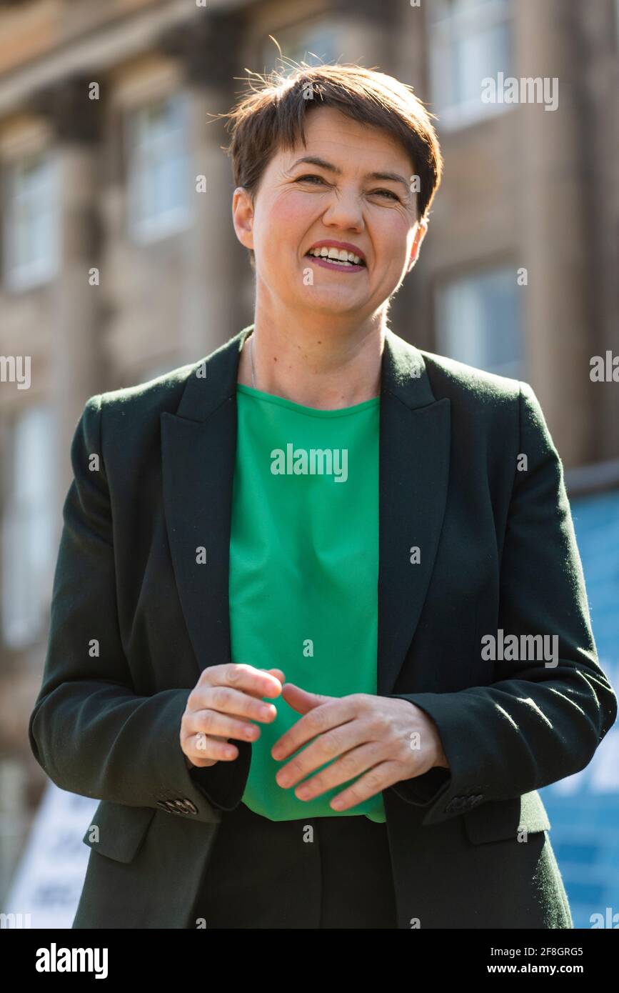 Edimburgo, Scozia, Regno Unito. 14 aprile 2021. Il leader dei conservatori scozzesi Douglas Ross e Ruth Davidson lanciano oggi a Edimburgo la campagna di voto per la lista dei partiti dei conservatori scozzesi. Iain Masterton/Alamy Live News Foto Stock