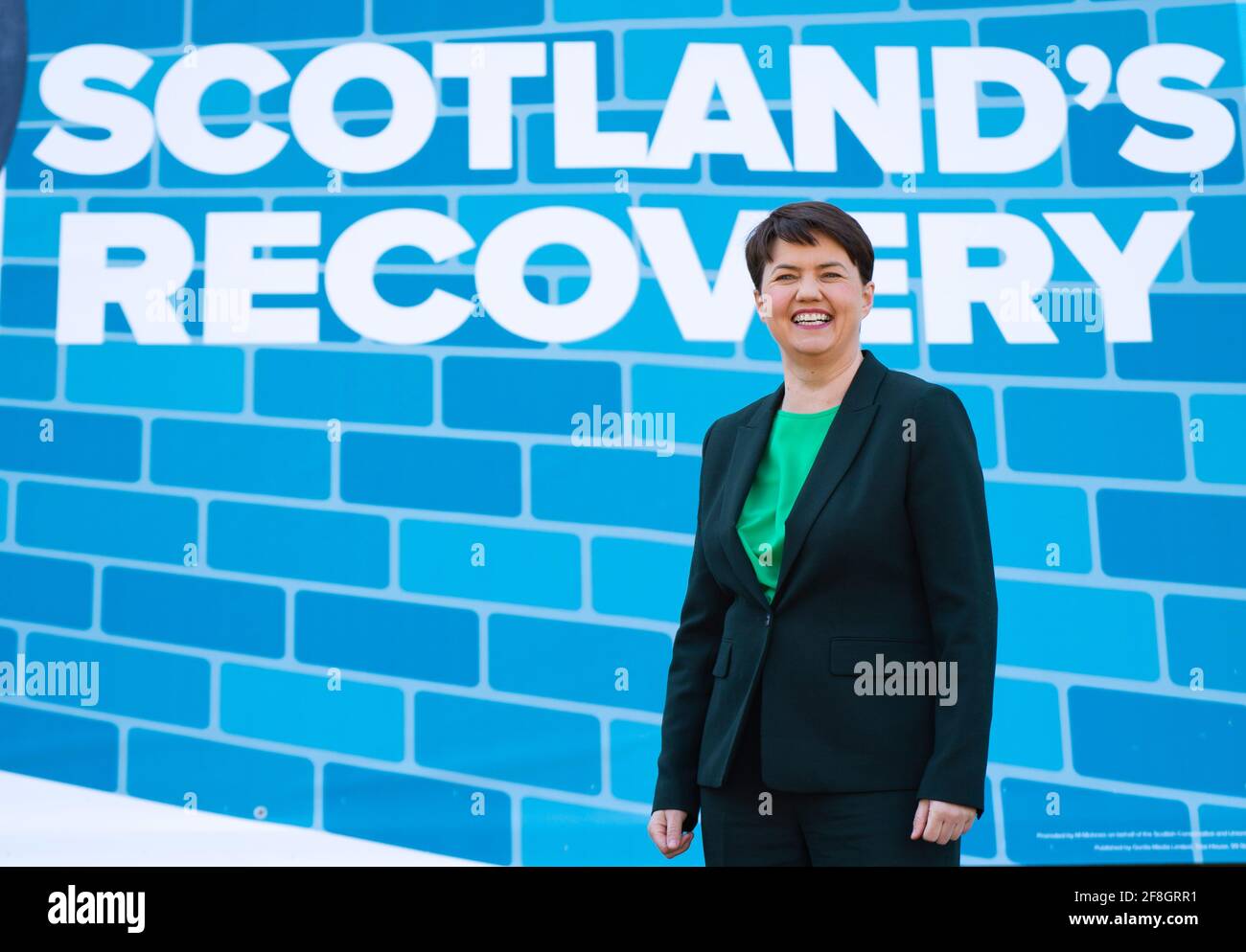 Edimburgo, Scozia, Regno Unito. 14 aprile 2021. Il leader dei conservatori scozzesi Douglas Ross e Ruth Davidson lanciano oggi a Edimburgo la campagna di voto per la lista dei partiti dei conservatori scozzesi. Iain Masterton/Alamy Live News Foto Stock
