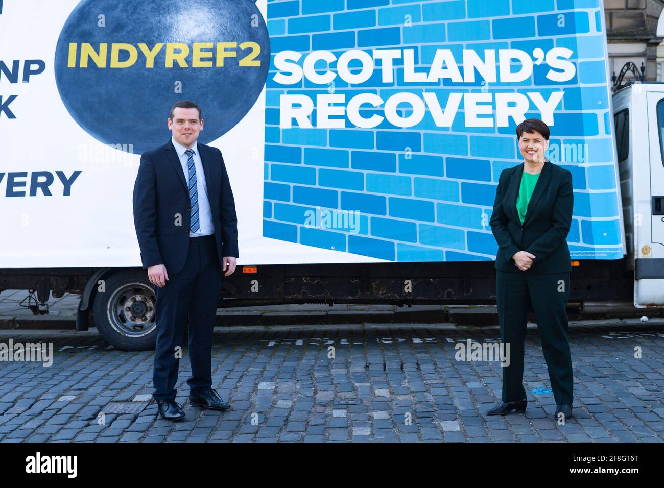 Edimburgo, Scozia, Regno Unito. 14 aprile 2021. Il leader dei conservatori scozzesi Douglas Ross e Ruth Davidson lanciano oggi a Edimburgo la campagna di voto per la lista dei partiti dei conservatori scozzesi. Iain Masterton/Alamy Live News Foto Stock