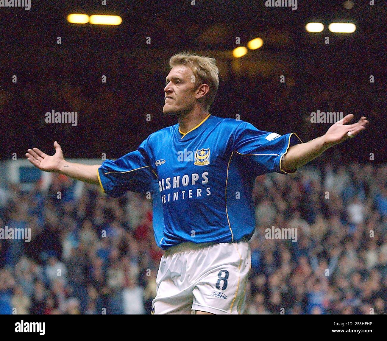 PORTSMOUTH V WEST BROM ROBERT PROSINECKI SEGNA PER PORTSMOUTH. PIC MIKE WALKER, 2001 Foto Stock