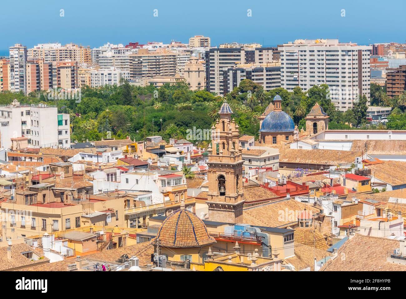 Veduta aerea delle chiese casuali a Valencia, Spagna Foto Stock