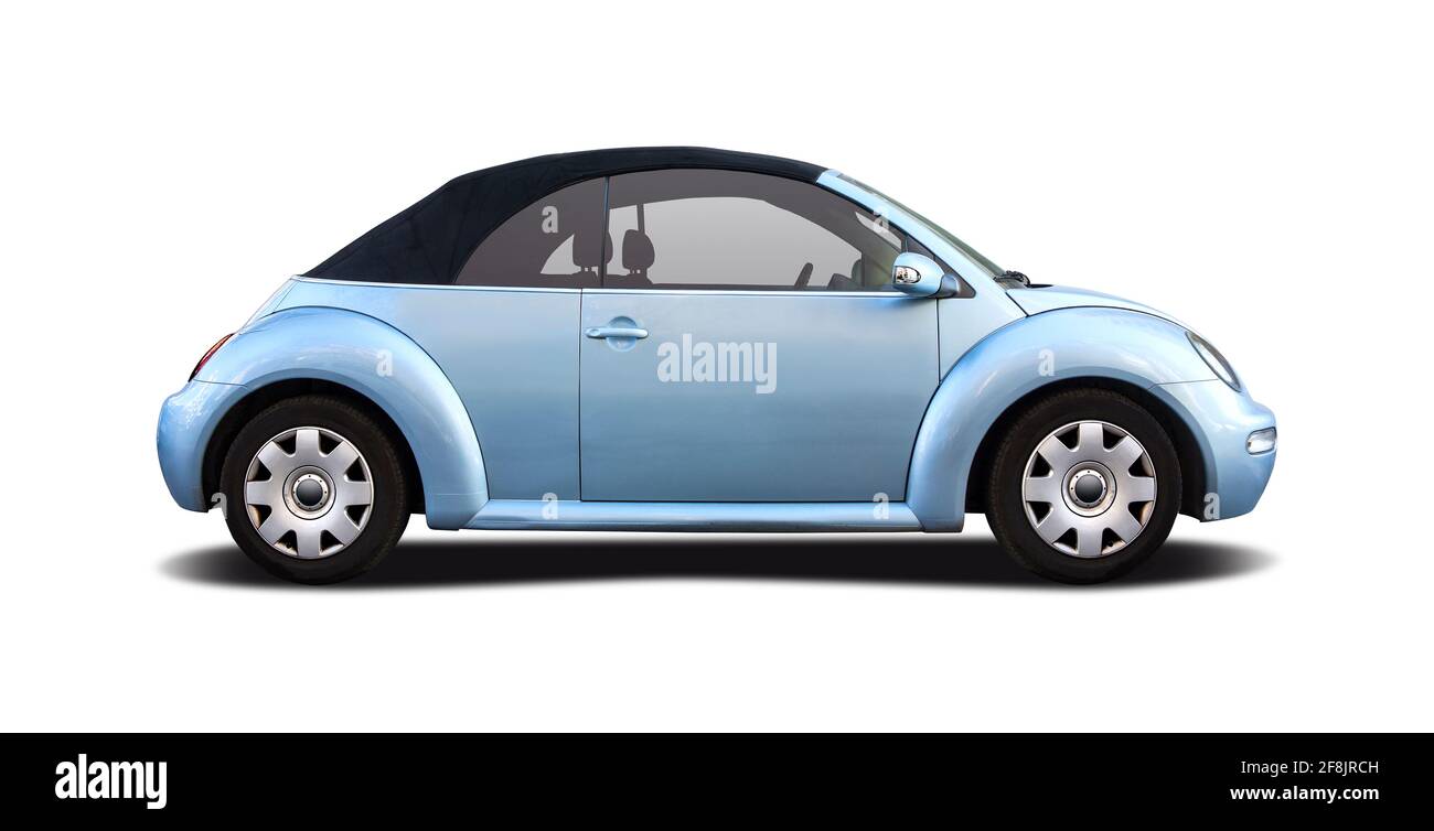 Cabrio VW Beetle vista laterale isolato su sfondo bianco Foto Stock