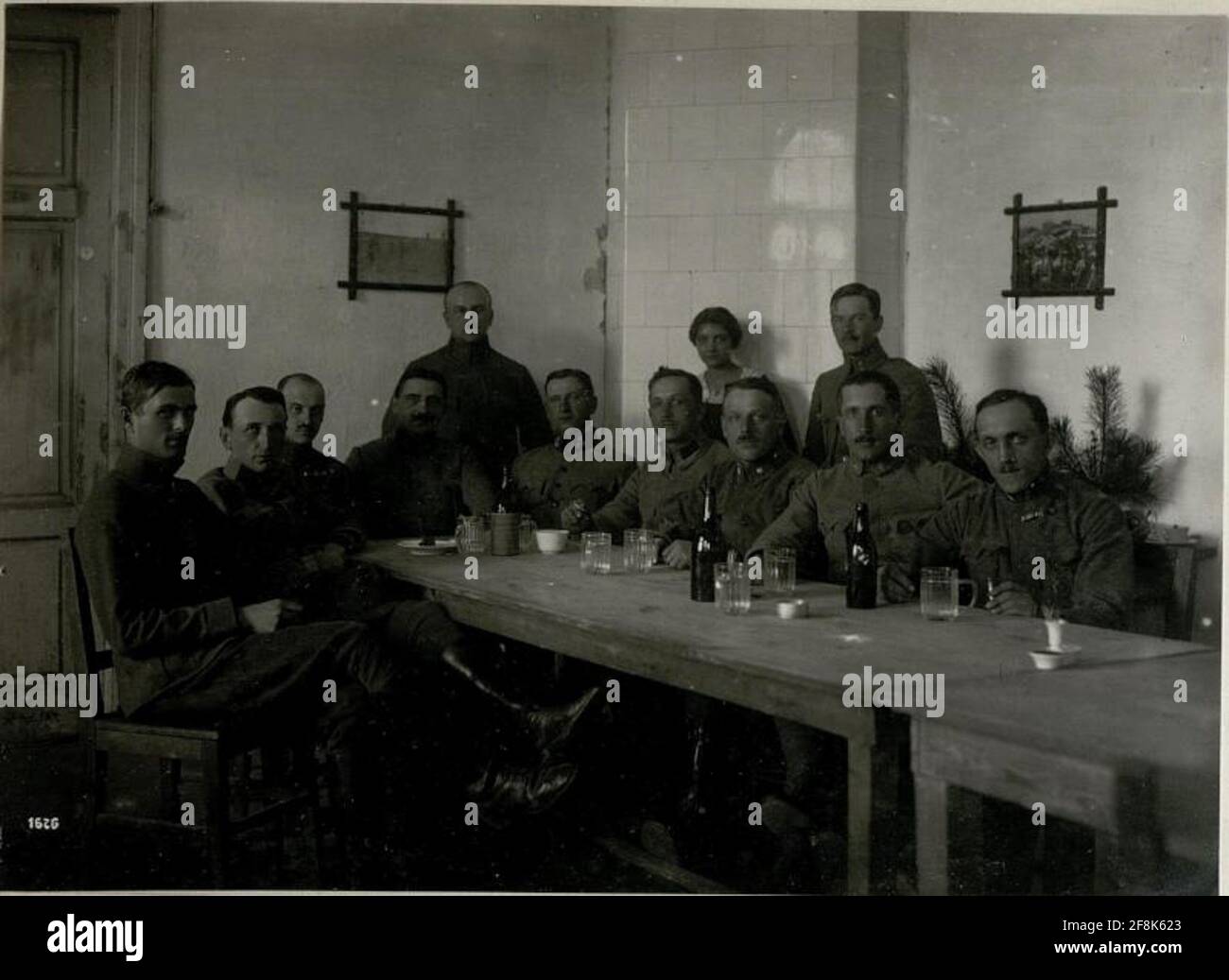 Vladimir-Wolynskij: Fiera ufficiale della scuola ufficiale (12 / IV.1918.). Foto Stock