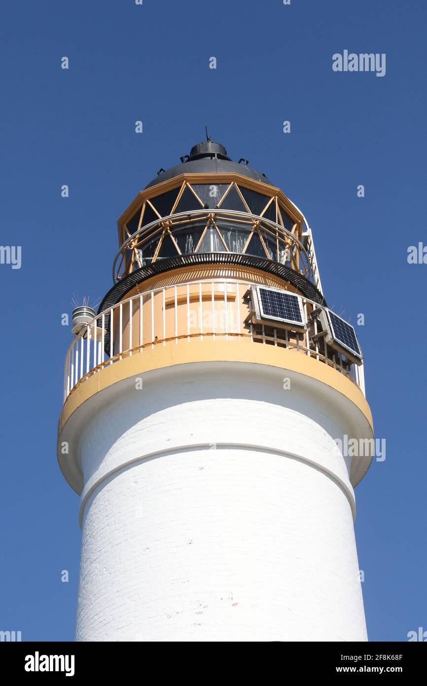 Scozia, Ayrshire Turnberry Lighthouse. 12 Apr 2021. L'iconico faro sul campo da golf Turnberry con vista dominante sul Firth of Clyde Foto Stock