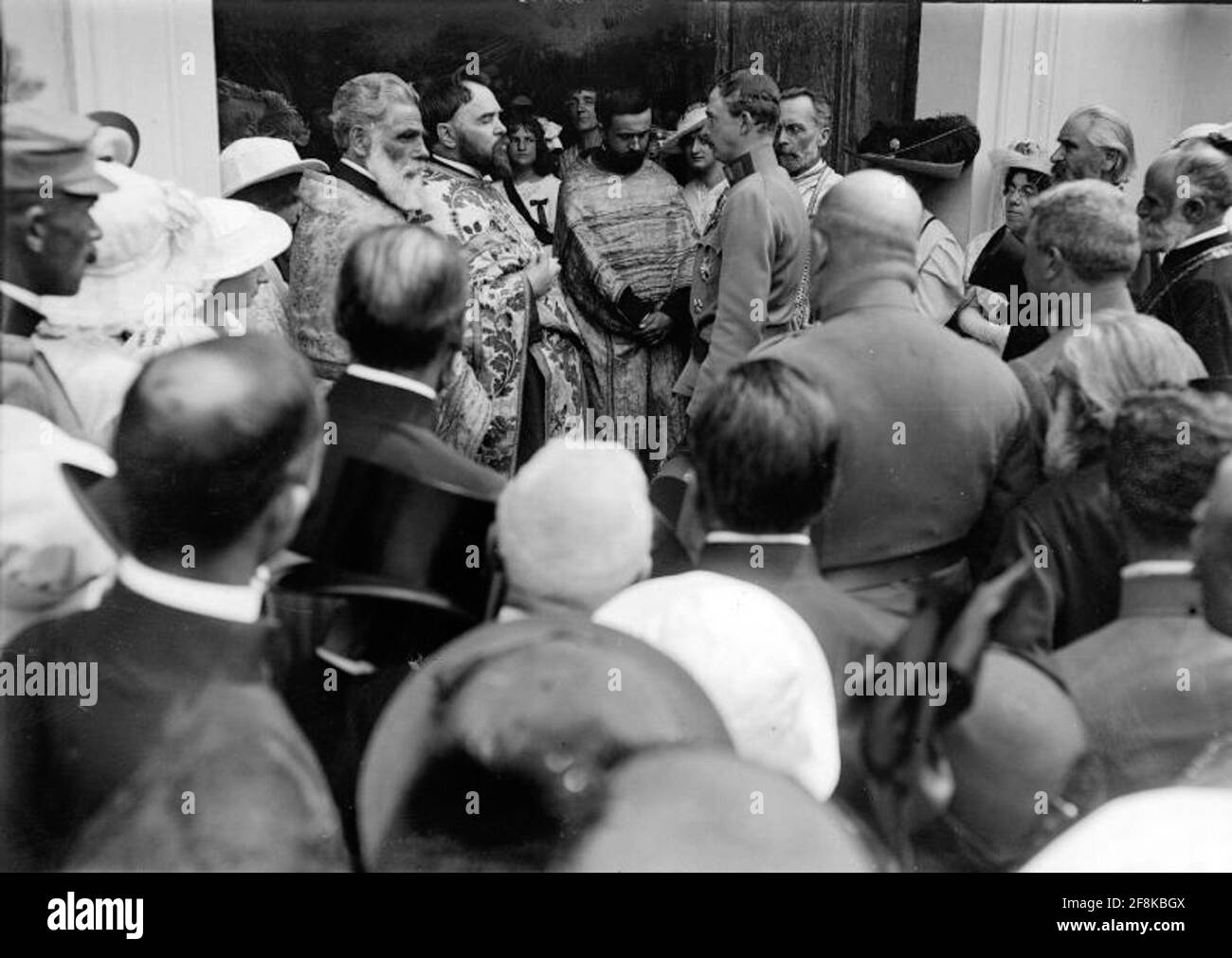 Visita Kaiser Carlo I. a Czernovitz arrivo dell'Imperatore. Presso la Chiesa ortodossa rumena. Foto Stock
