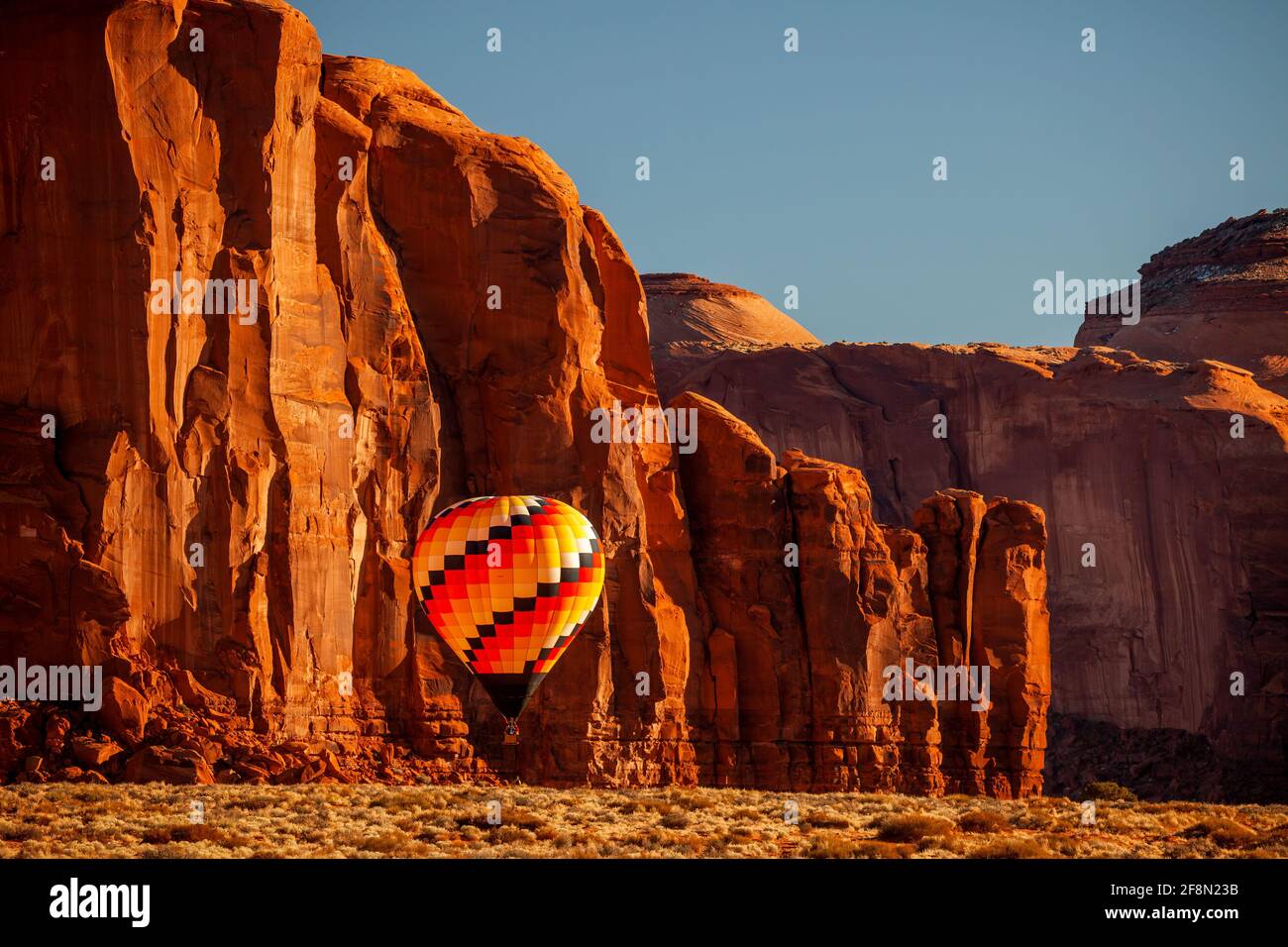 Mongolfiera, Monument Valley Tribal Park, Arizona Foto Stock