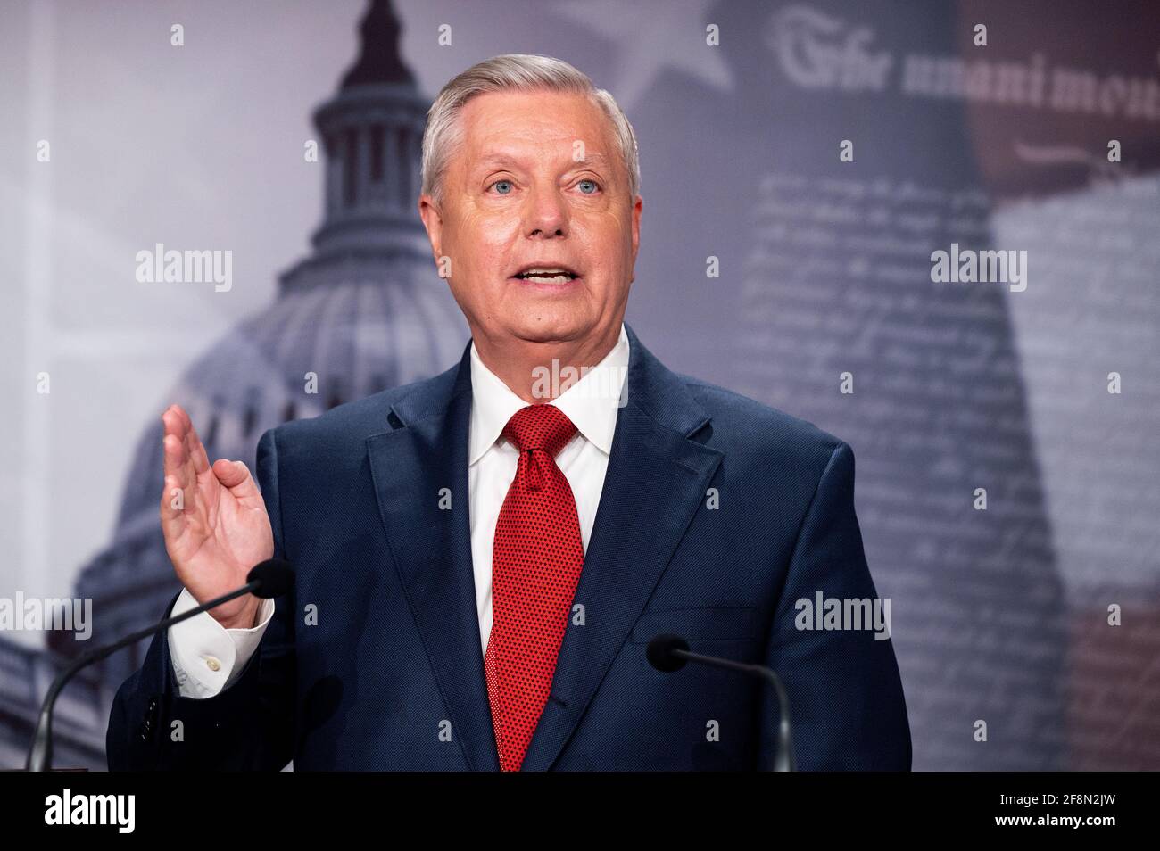 Il senatore americano Lindsey Graham (R-SC) parla della decisione del presidente di ritirarsi dall'Afghanistan. Foto Stock