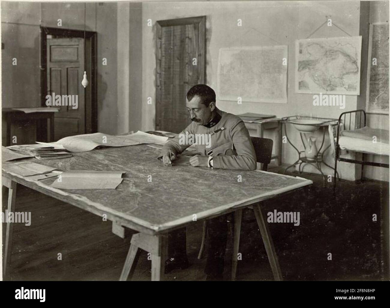 All'interno dello studio legale dei comandi dei gruppi dell'esercito. Cancelleria del gruppo di notizie. HPTM.in genstbs.abt. Tihamer di Simenfalvy. Registrato il 16.IX.1915. . Foto Stock