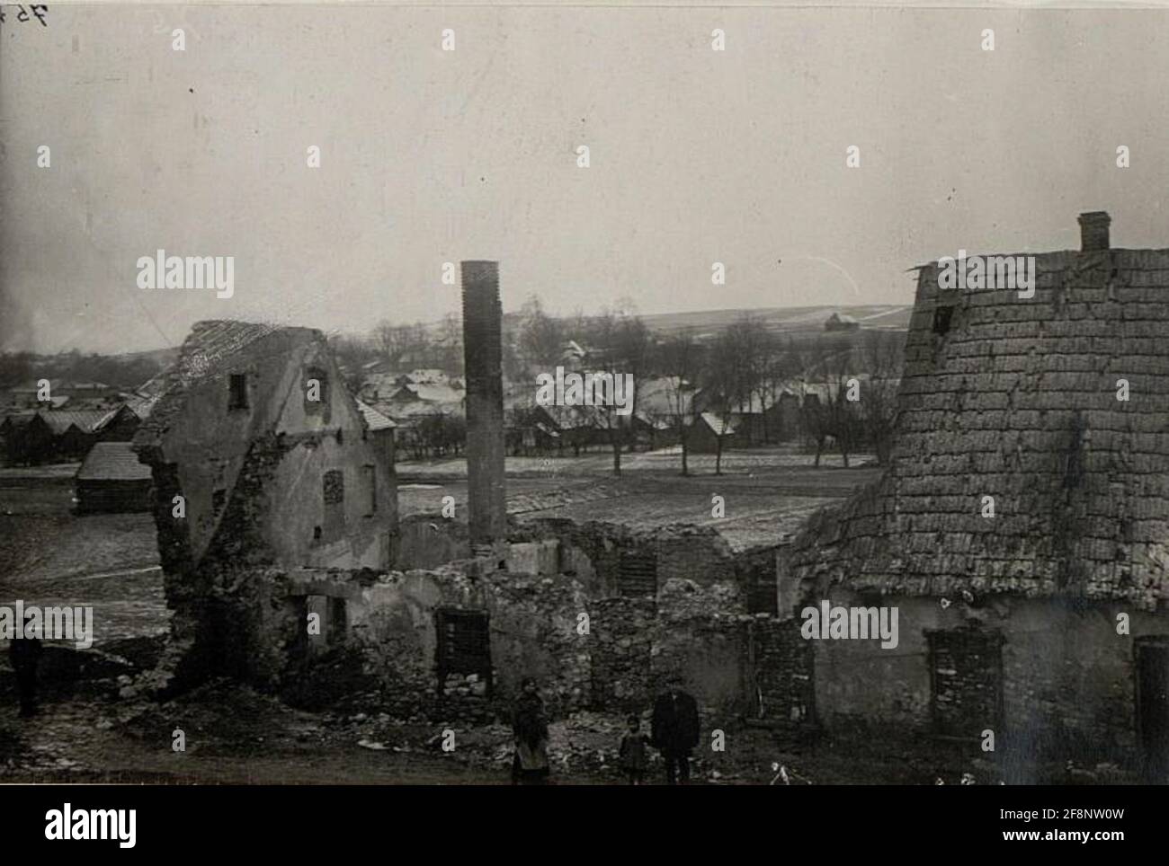 Sul fuoco di casa di Pilica. . Foto Stock