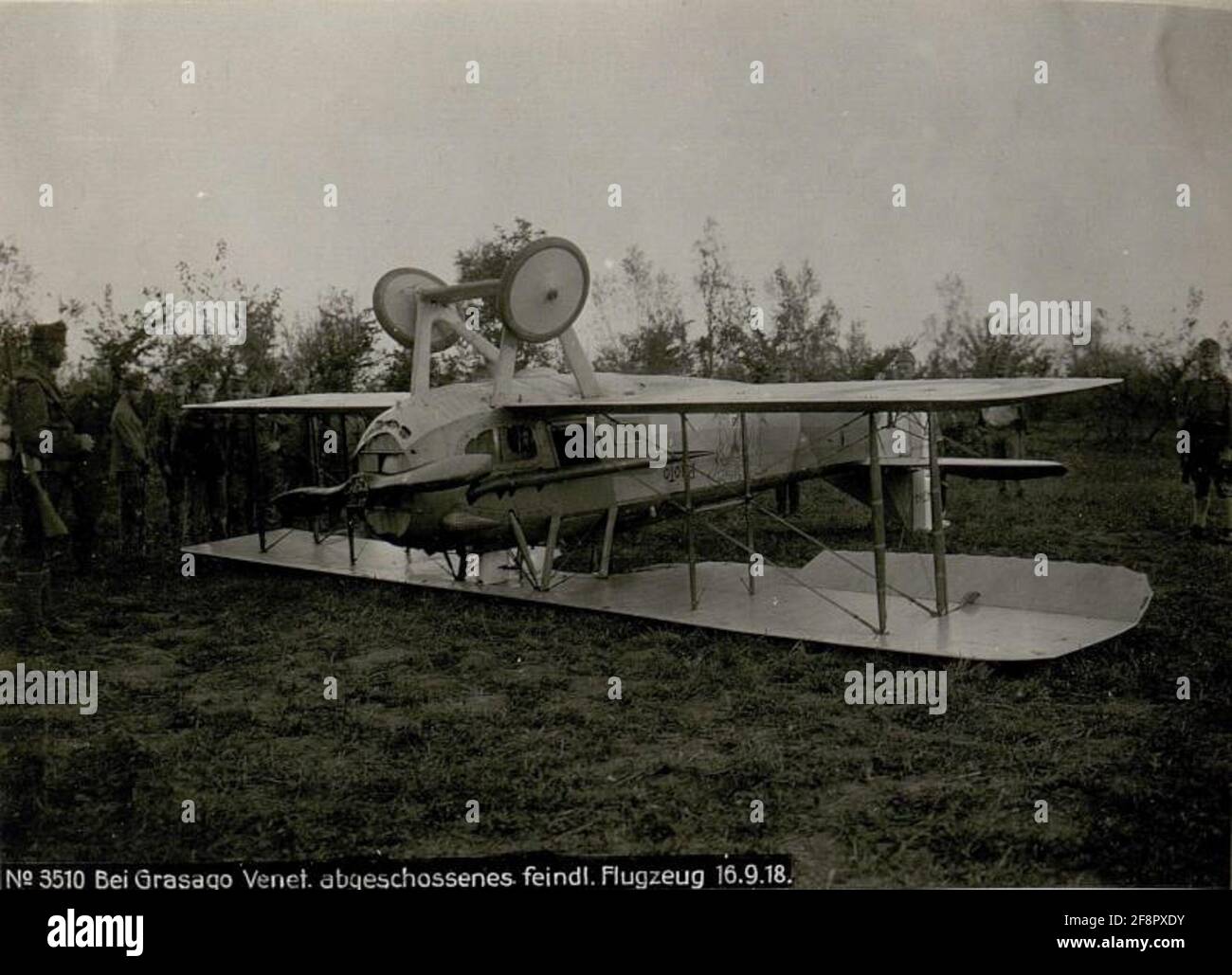 A Grasago. Sparato aereo nemico. Foto Stock