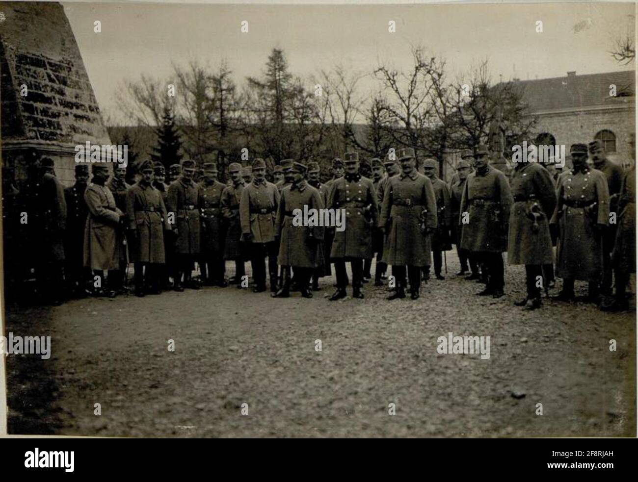 Prima della chiesa, Pasqua 1916 a Podhajce. . Foto Stock