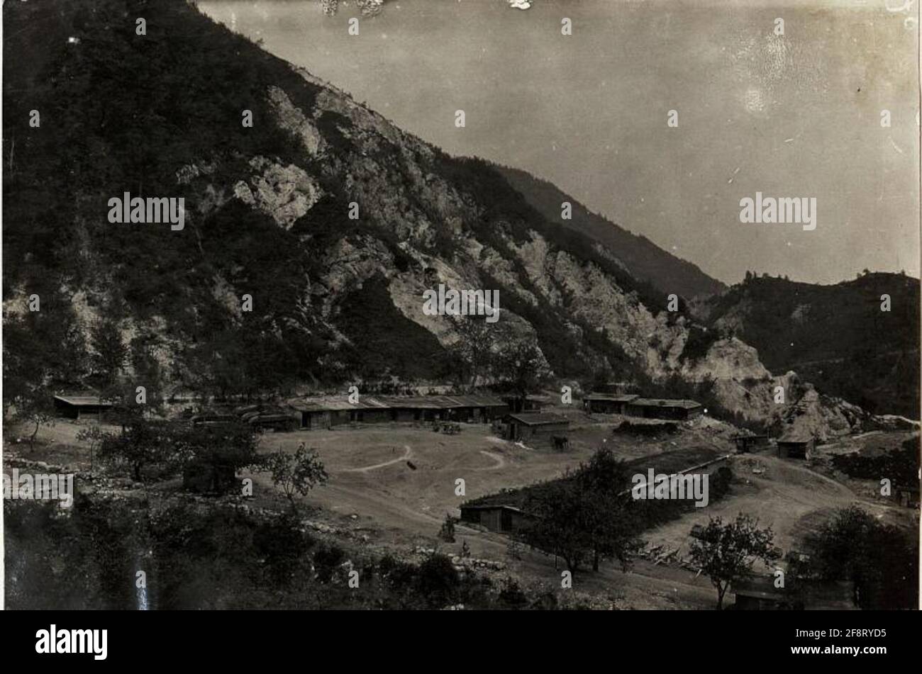 Sistemazione della batteria 8 di F.K. Reggimenti No. 50, a HUM, 22.3.1916. . Foto Stock