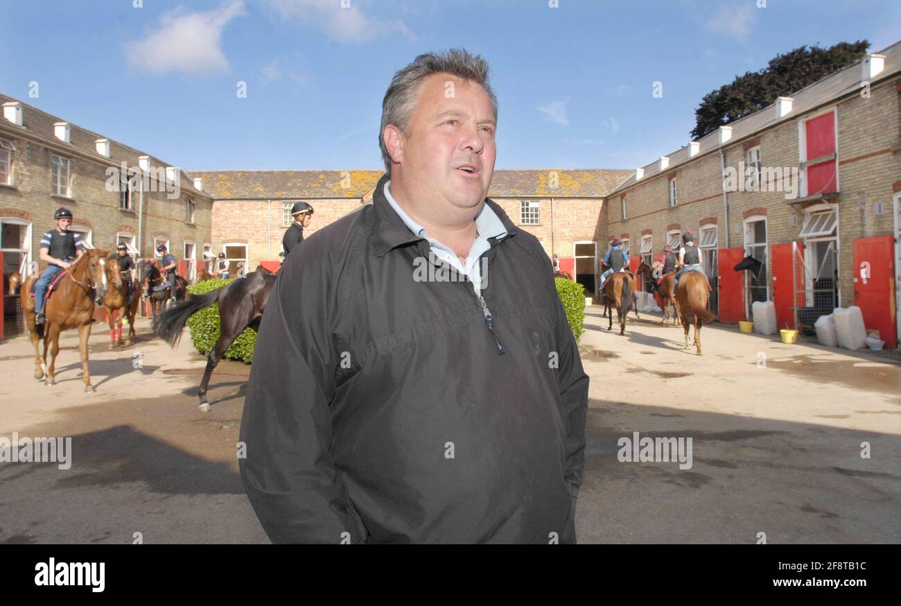 Peter Chapple-Hyam alle sue scuderie Newmarket 12/3/6/07. FOTO DAVID ASHDOWNPeter Chapple-Hyam - allenatore di corse ippiche Foto Stock