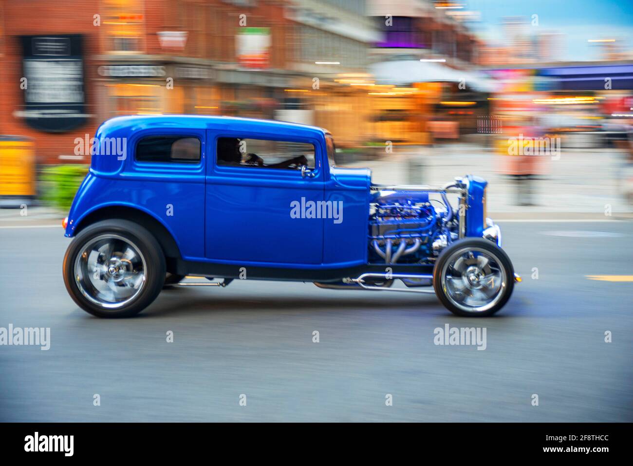Auto d'epoca di lusso Ford Model A coupé hot rod 1930 1932 FORD Coupe TRITATO ACCIAIO CANALIZZATO visto in South Street Seaport distretto, Lower Manhattan, NE Foto Stock