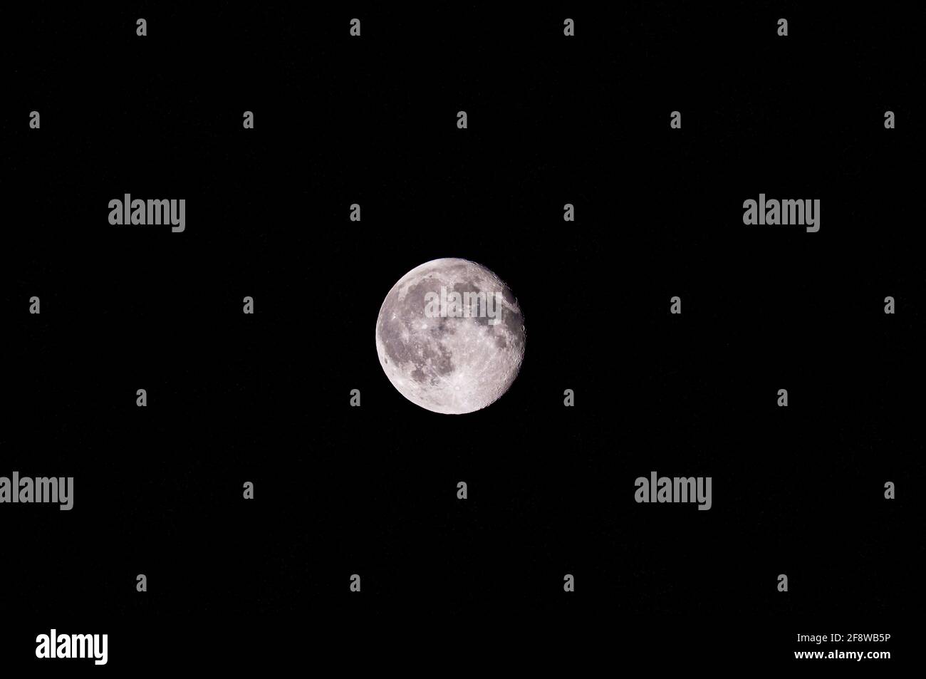 Spettacolare vista sulla luna piena da Ottawa, Canada Foto Stock