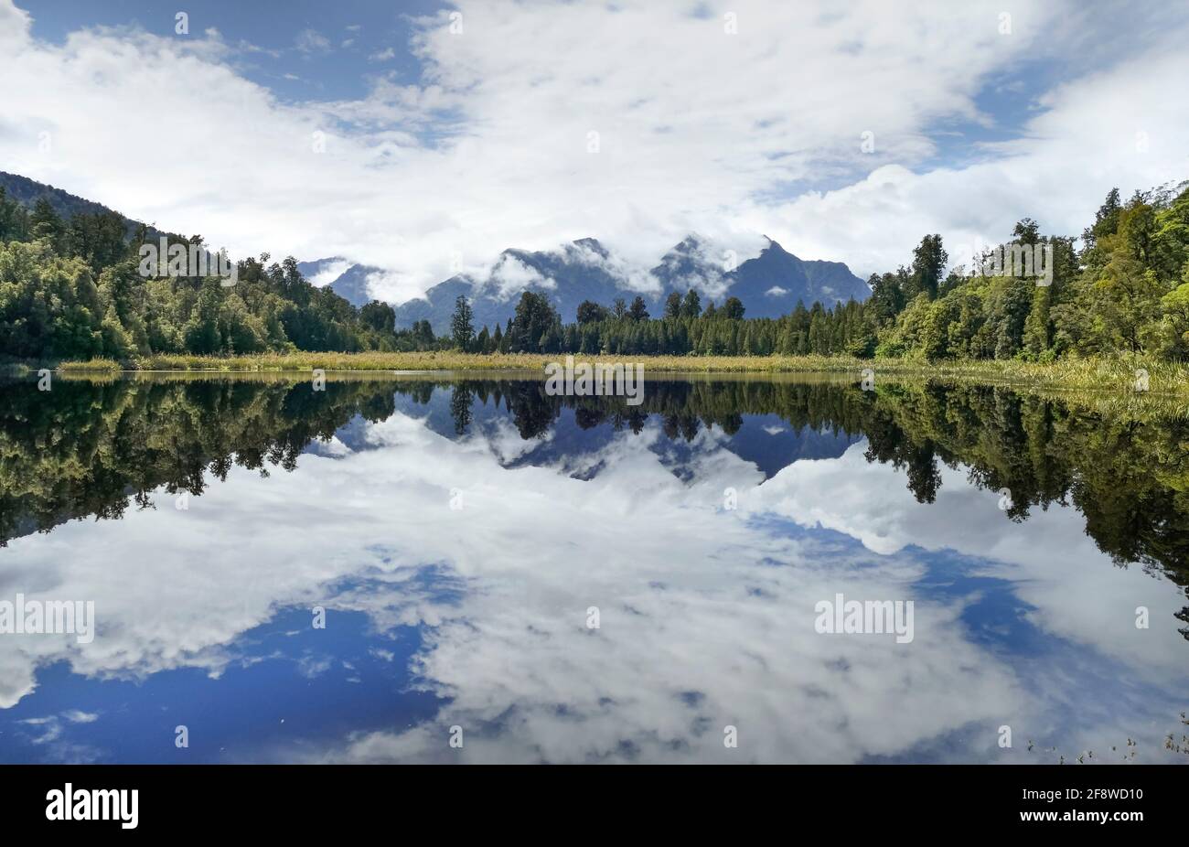 Scenario intorno al lago Matheson a South Island a New Zelanda Foto Stock