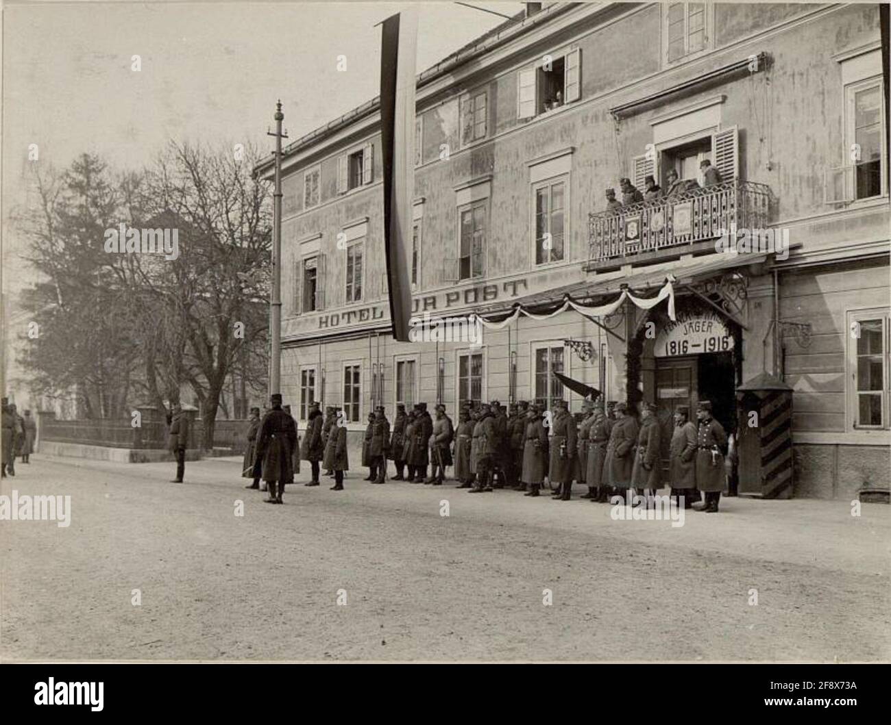 Cento anni di celebrazione dei cacciatori imperiali tirolesi a Brunico il 16.I.1916. Foto Stock