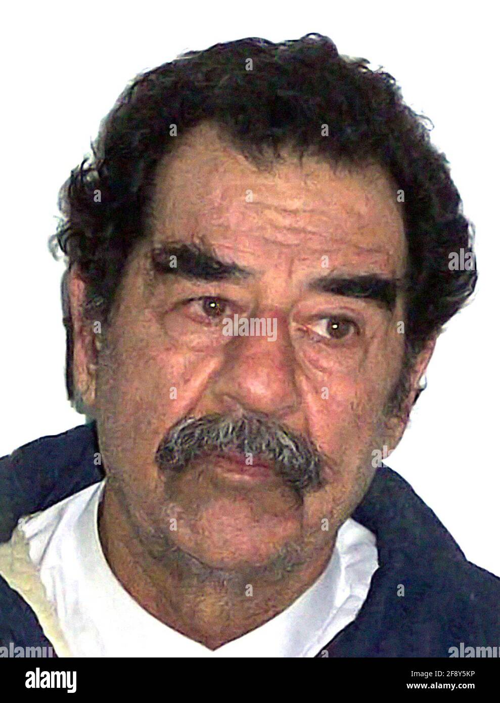 Saddam Hussein. Ritratto dell'ex presidente dell'Iraq, Saddam Hussein Abd al-Majid al-Tikriti 1937-2006). Fotografia dell'esercito AMERICANO scattata poco dopo la sua cattura a Tikrit, in Iraq, nel 2003. Foto Stock