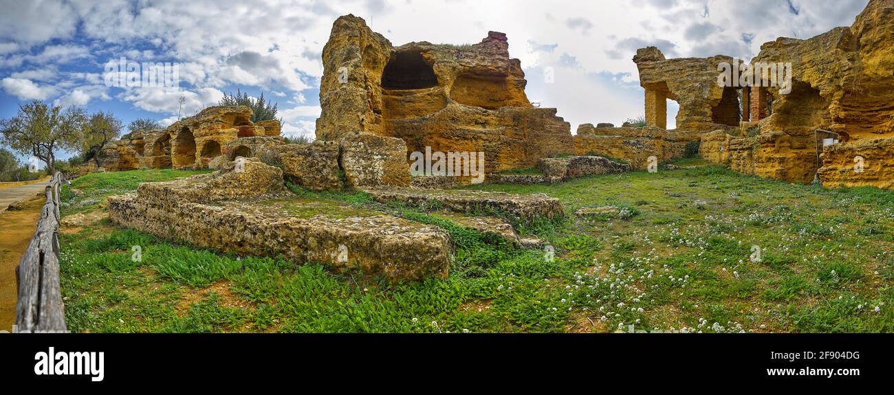 Necropoli paleocristiana, Valle dei Templi, Agrigento, Sicilia, Italia Foto Stock
