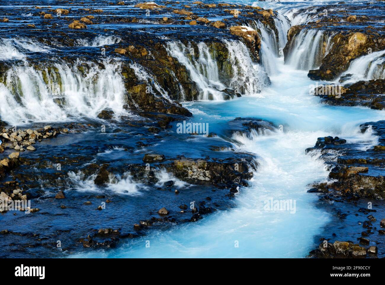 Paesaggio con la cascata Bruarfoss, Islanda Foto Stock