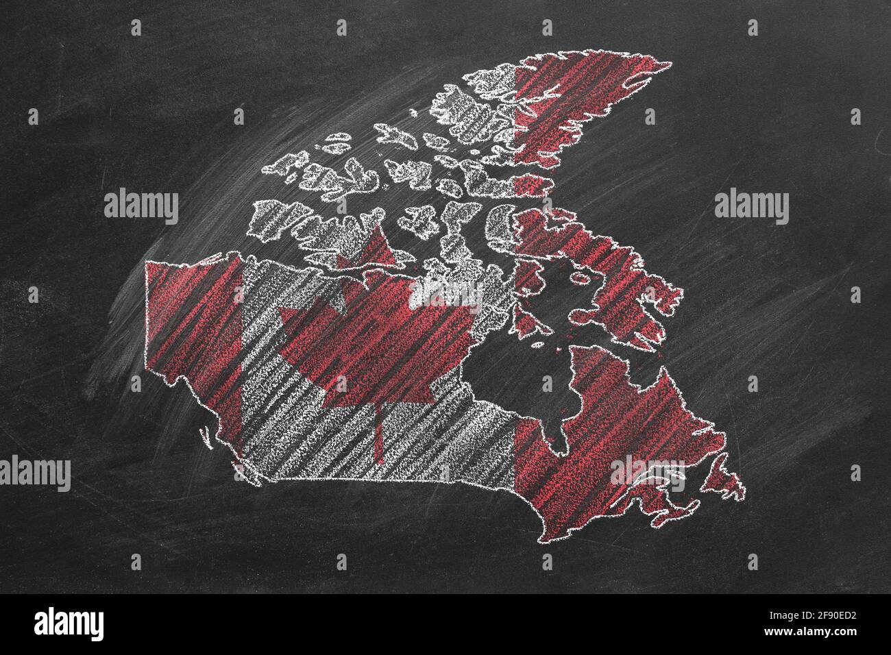 Mappa del paese e bandiera del Canada disegnando con gesso su una lavagna. Una di una grande serie di mappe e bandiere di paesi diversi. Istruzione, viaggi, Foto Stock