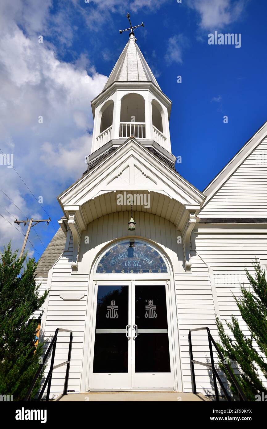 Franklin Grove, Illinois, Stati Uniti. La prima chiesa presbiteriana di Franklin Grove è una vera chiesa di campagna in una comunità agricola. Foto Stock