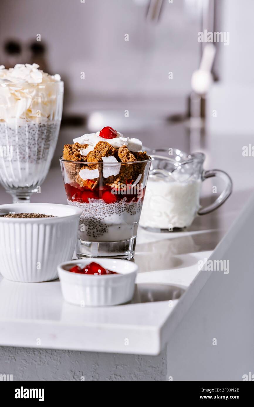 Trifili sani privi di vegano, glutine e lattosio Foto Stock