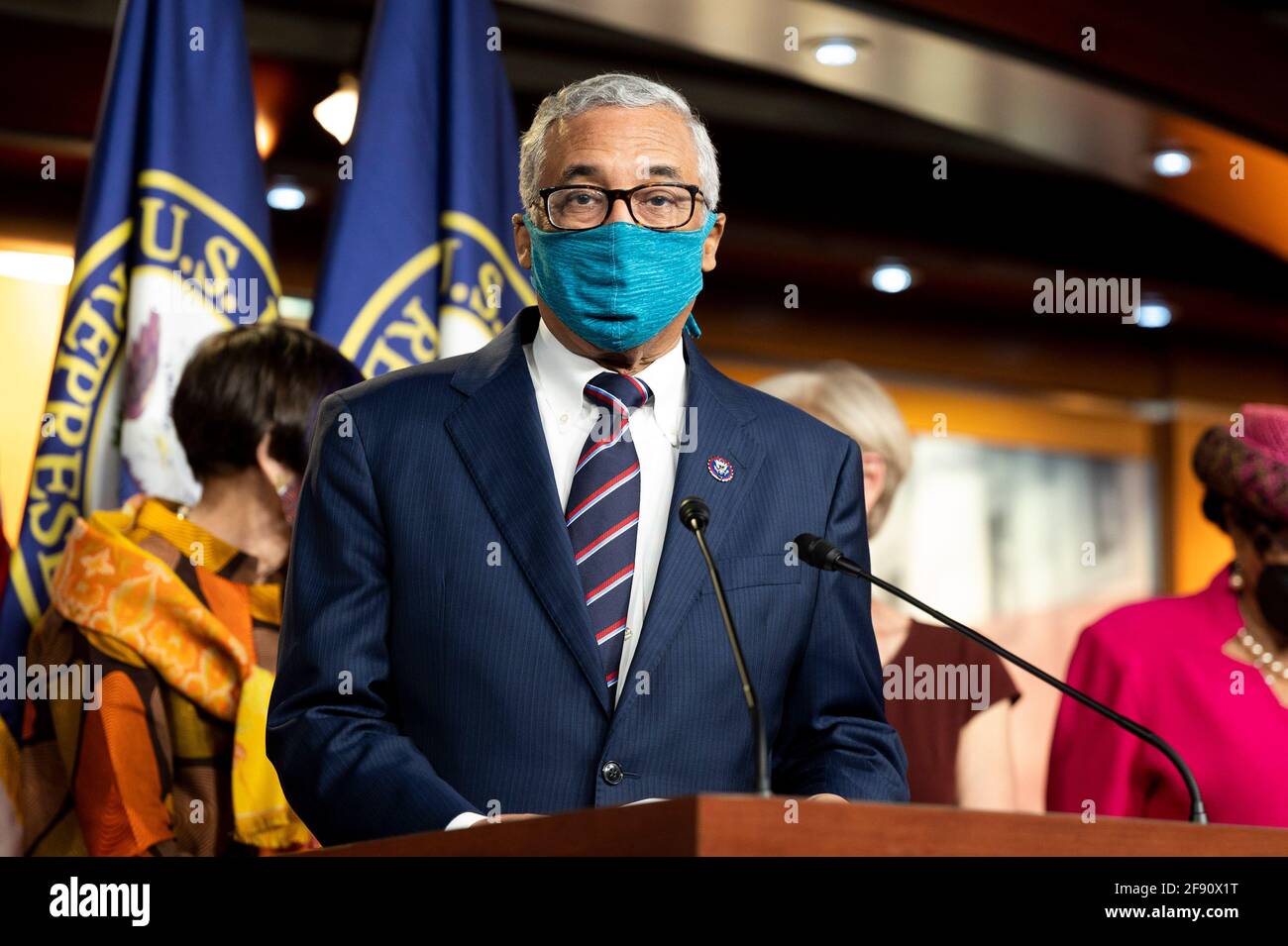 Washington, DC, Stati Uniti. 15 Aprile 2021. 15 aprile 2021 - Washington, DC, Stati Uniti: Rappresentante degli Stati Uniti BOBBY SCOTT (D-VA) che parla ad una conferenza stampa sul Paycheck Fairness Act. Credit: Michael Brochstein/ZUMA Wire/Alamy Live News Foto Stock