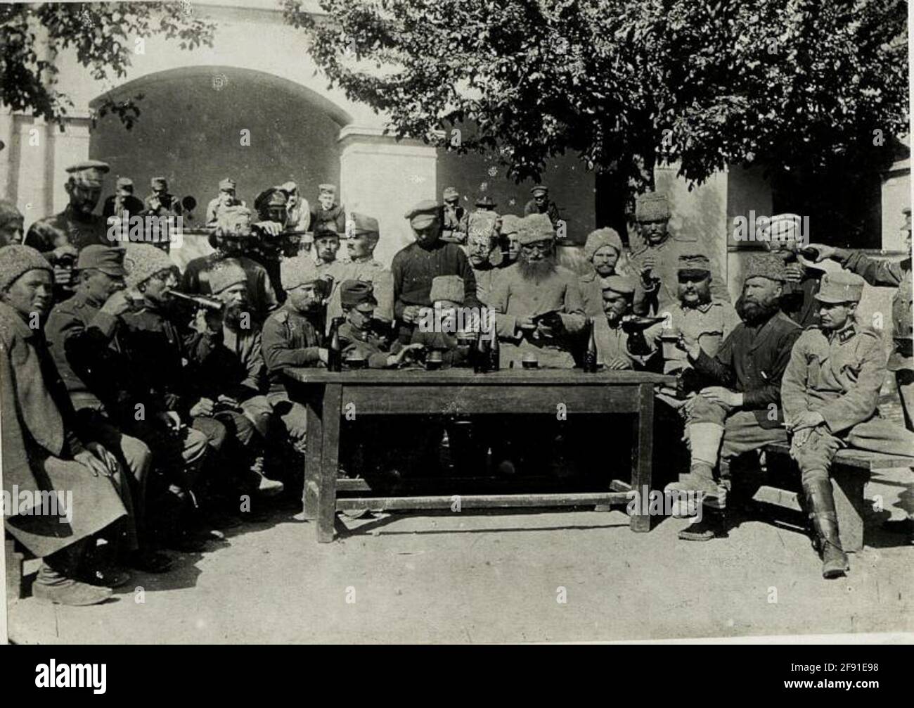Prigionieri di guerra nella scatola di raccolta Munkac. . Foto Stock
