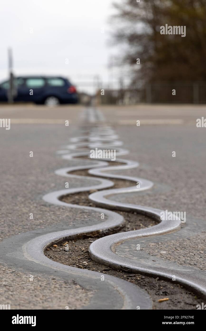 Giunzione del ponte che impedisce l'espansione termica danneggiando le strutture del ponte Foto Stock