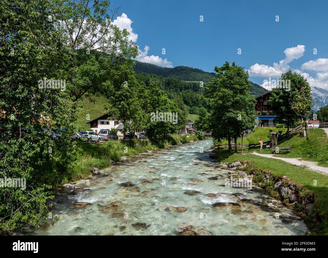 Ramsauer Ache nella magica foresta di Berchtesgaden Foto Stock