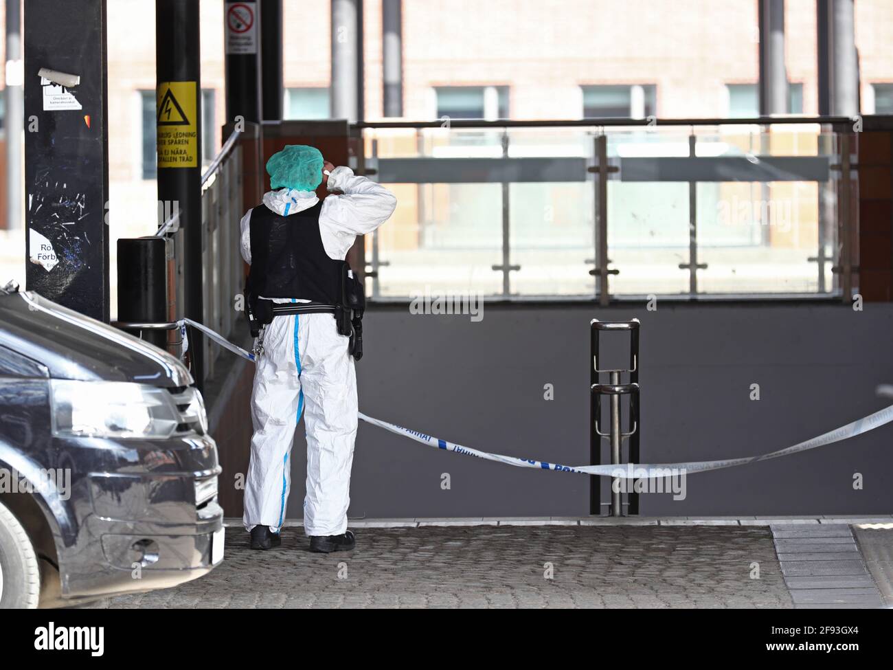 Una donna è morta dopo un attacco alla stazione centrale di Linköping a Linköping. La polizia, l'ambulanza e i servizi di soccorso sono stati avvisati sulla scena. Foto Stock