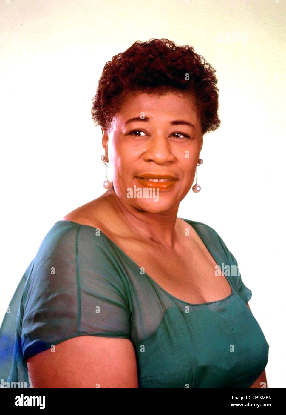ELLA FITZGERALD (1917-1996) cantante jazz americano circa 1955 Foto Stock