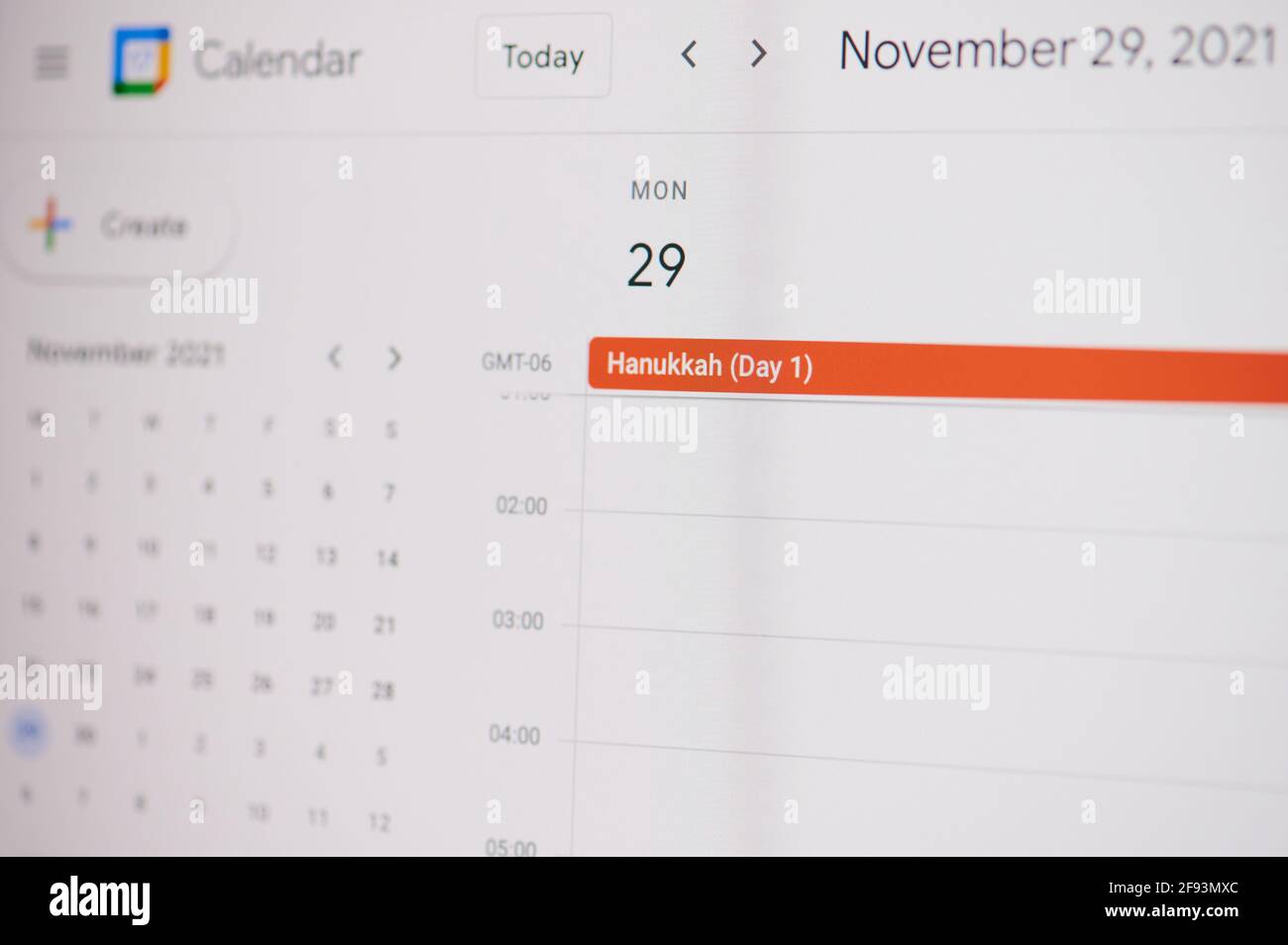 New york, USA - 17 febbraio 2021: Hanukkah 29 di novembre su google calendario su schermo del portatile vista ravvicinata. Foto Stock